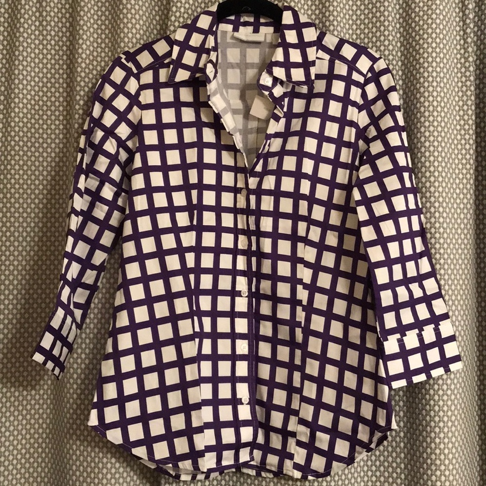 Fun purple and white shirt NWT size XS